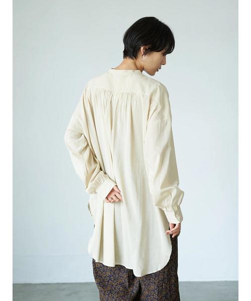 AMERICAN HOLIC（アメリカンホリック）の「シアーバンドカラーラウンドチュニック　＊（Tシャツ/カットソー・レディース・チャコールグレー/ピンク/アイボリー/グレイッシュベージュ・FREE）」の12枚目の写真