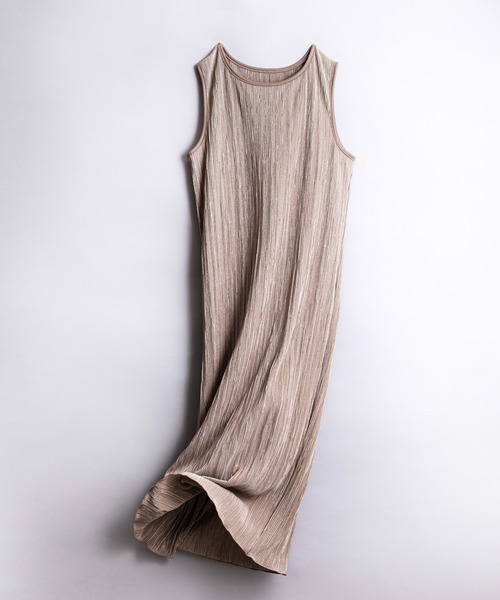 classicalelf(クラシカルエルフ)の「サテンノースリーブワッシャーワンピース(袖なし)(ワンピース・レディース・ブラック/モカ/グレイッシュベージュ・MEDIUM/LARGE/X-LARGE)」の18枚目の写真