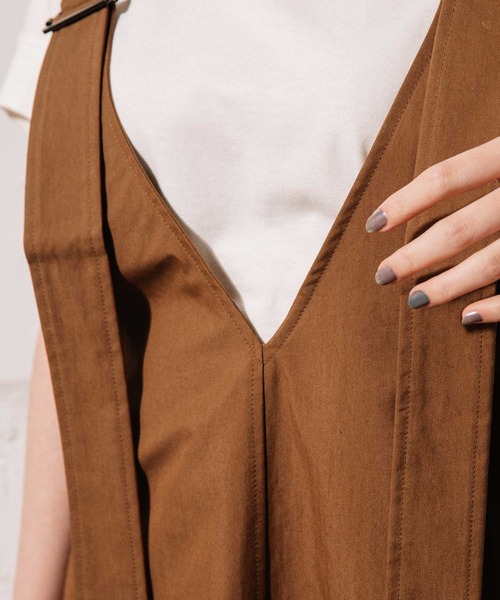 MARECHAL TERRE（マルシャルテル）の「サイドプリーツジャンパースカート（ジャンパースカート・レディース・ブラック/ベージュ/インディゴブルー・SMALL/MEDIUM）」の14枚目の写真