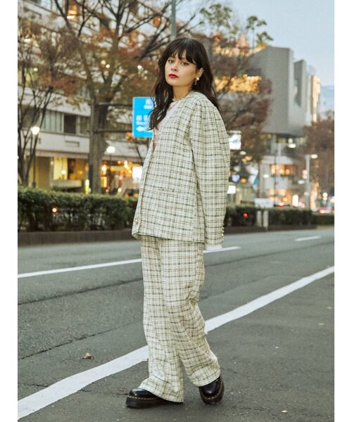 jouetie(ジュエティ)の「パワショルノーカラージャケット(ノーカラージャケット・レディース・ブラック/オレンジ/その他1・MEDIUM)」の19枚目の写真