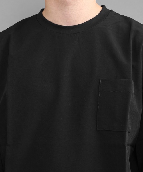 CERCA（チェルカ）の「RM/クルーネック　ポケットナイロンティ（Tシャツ/カットソー・メンズ・ブラック/ブルー/ベージュ・MEDIUM/LARGE）」の7枚目の写真