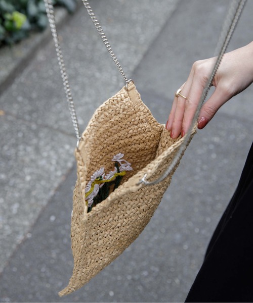 flower（フラワー）の「フローイングフラワーバッグ（ショルダーバッグ・レディース・アイボリー・FREE）」の4枚目の写真