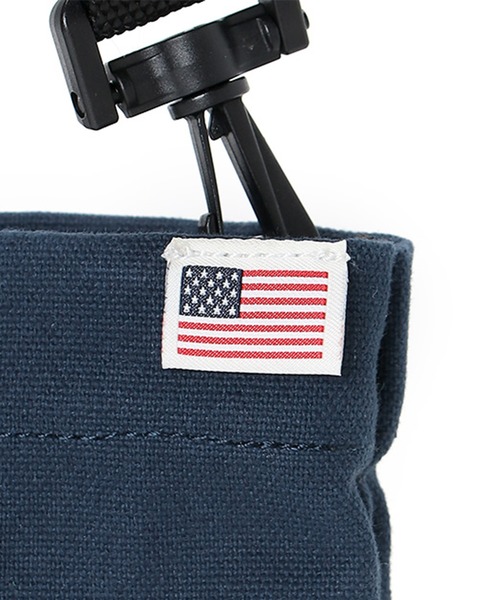 Manhattan Portage(マンハッタンポーテージ)の「Botanical Sullivan Shoulder Bag Canvas Lite(ショルダーバッグ・メンズ・ナチュラル/ダークネイビー・SMALL)」の12枚目の写真