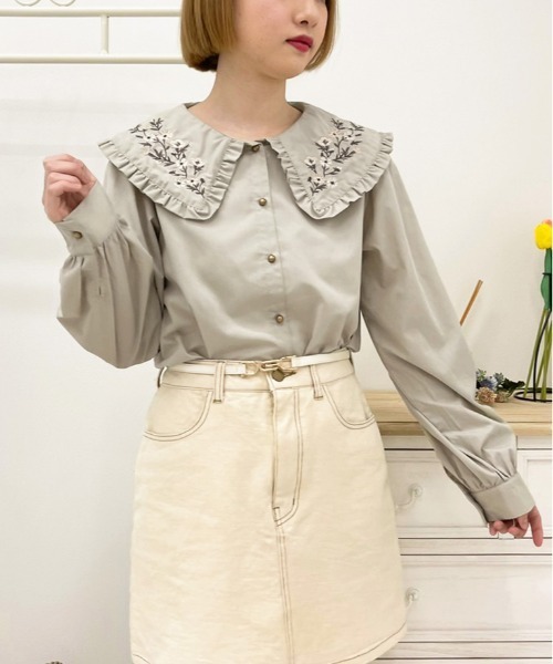 apres jour（アプレジュール）の「刺繍襟ブラウス【ZOZOTOWN限定アイテム】（シャツ/ブラウス・レディース・オフホワイト/グレイッシュベージュ/ミント・X-LARGE/フリー）」の21枚目の写真