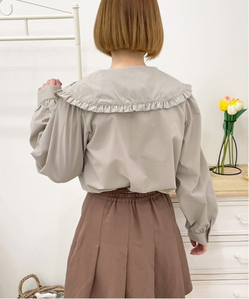 apres jour（アプレジュール）の「刺繍襟ブラウス【ZOZOTOWN限定アイテム】（シャツ/ブラウス・レディース・オフホワイト/グレイッシュベージュ/ミント・X-LARGE/フリー）」の17枚目の写真