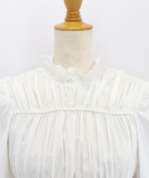 BLUEEAST(ブルーイースト)の「シャーリングブラウス(シャツ/ブラウス・レディース・ホワイト/ブラック/イエロー/レッド・MEDIUM)」の13枚目の写真