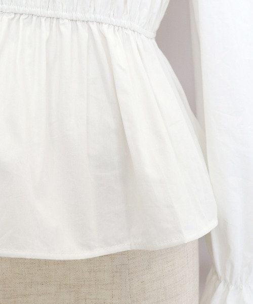 BLUEEAST(ブルーイースト)の「シャーリングブラウス(シャツ/ブラウス・レディース・ホワイト/ブラック/イエロー/レッド・MEDIUM)」の12枚目の写真