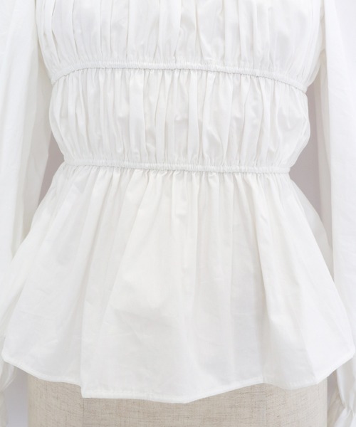 BLUEEAST(ブルーイースト)の「シャーリングブラウス(シャツ/ブラウス・レディース・ホワイト/ブラック/イエロー/レッド・MEDIUM)」の11枚目の写真