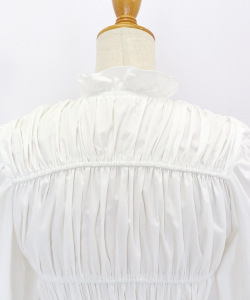 BLUEEAST(ブルーイースト)の「シャーリングブラウス(シャツ/ブラウス・レディース・ホワイト/ブラック/イエロー/レッド・MEDIUM)」の9枚目の写真