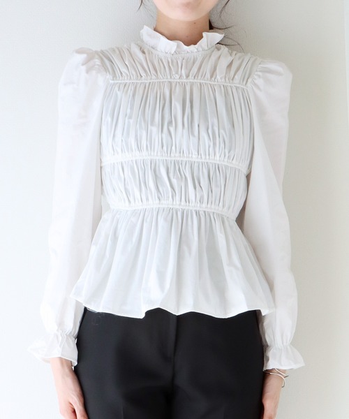 BLUEEAST(ブルーイースト)の「シャーリングブラウス(シャツ/ブラウス・レディース・ホワイト/ブラック/イエロー/レッド・MEDIUM)」の16枚目の写真