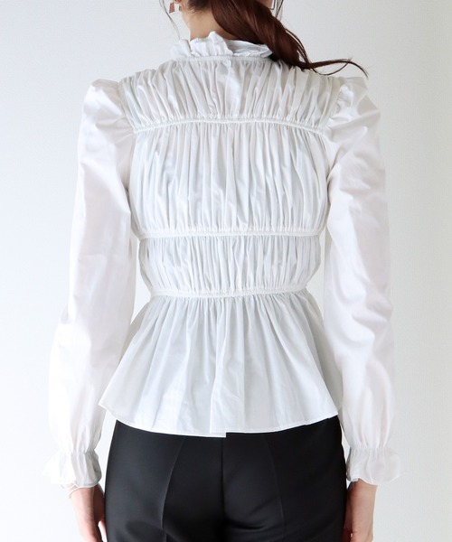 BLUEEAST(ブルーイースト)の「シャーリングブラウス(シャツ/ブラウス・レディース・ホワイト/ブラック/イエロー/レッド・MEDIUM)」の14枚目の写真