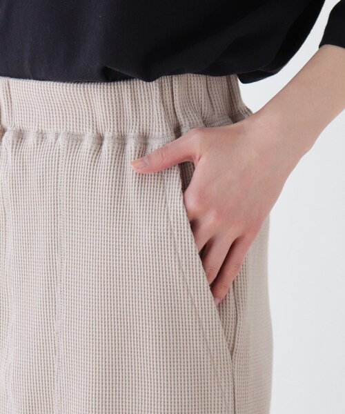 SHOO・LA・RUE（シューラルー）の「◆ワッフルポケ付きスカート（スカート・レディース・ブラック/ベージュ・00）」の5枚目の写真
