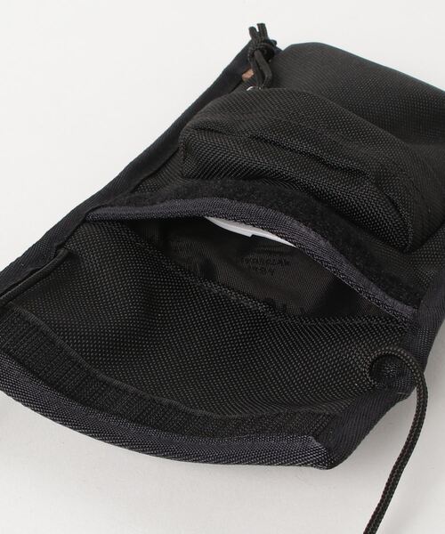 JANSPORT(ジャンスポーツ)の「JANSPORT/ジャンスポーツ ESSENTIAL CARRYALL ネックポーチ JS0A4QUU008(ショルダーバッグ・メンズ・ブラック・FREE)」の3枚目の写真