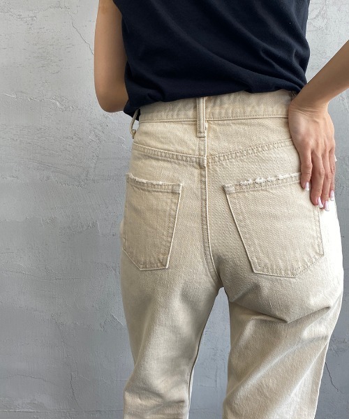 BLACK BY MOUSSY（ブラックバイマウジー）の「[BLACK BY MOUSSY/ブラックバイマウジー] 別注 KONA ハイウエストカットオフデニム（デニムパンツ・レディース・ベージュ・23/24/25/26）」の6枚目の写真