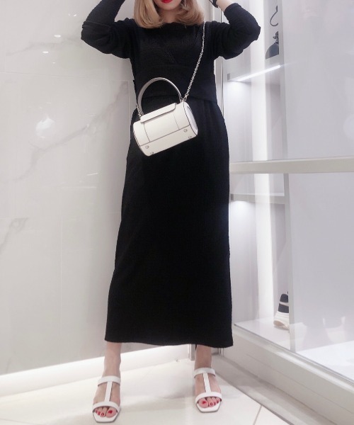 Ezick(エジック)の「丸型バッグ(ショルダーバッグ・レディース・ホワイト・FREE)」の5枚目の写真