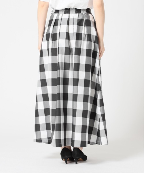 SLOBE IENA（スローブイエナ）の「ギンガムチェックタフタランダムタックスカート【手洗い可能】◆（スカート・レディース・ブラック系その他・38/36）」の9枚目の写真