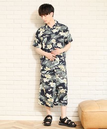 TopIsm（トップイズム）の「レーヨンボタニカル半袖アロハシャツとガウチョパンツのセットアップスーツ（ルームウェア/パジャマ・メンズ）」