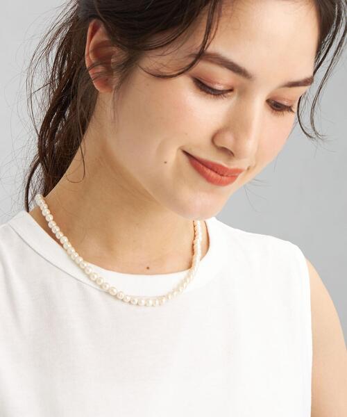 green label relaxing(グリーンレーベルリラクシング)の「SC バロックガラス フェイクパール ストーン ネックレス(ネックレス・レディース・ホワイト・FREE)」の6枚目の写真