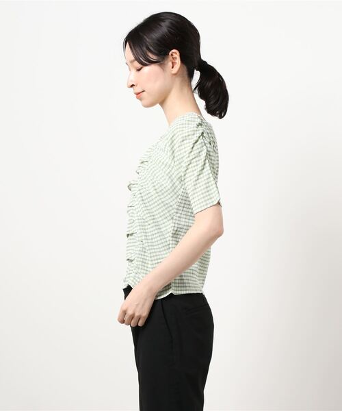 FREE'S MART（フリーズマート）の「フロントシャーリングスクエアネックトップス（シャツ/ブラウス・レディース・ホワイト/ブラック/ブラック系その他/グリーン系その他3・FREE）」の5枚目の写真