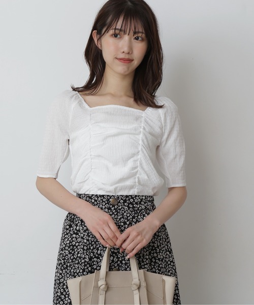 FREE'S MART（フリーズマート）の「フロントシャーリングスクエアネックトップス（シャツ/ブラウス・レディース・ホワイト/ブラック/ブラック系その他/グリーン系その他3・FREE）」の9枚目の写真