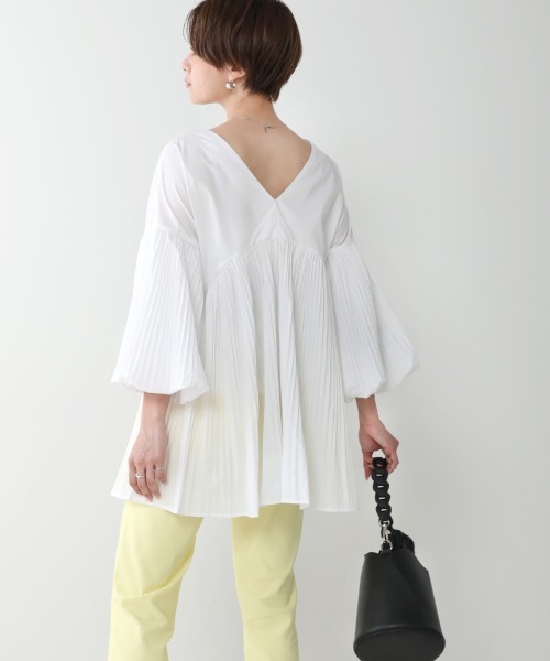 Bou Jeloud（ブージュルード）の「前後2ＷＡＹ袖ボリュームブラウス（シャツ/ブラウス・レディース・オフホワイト/キャメル/ブラック・FREE）」の6枚目の写真