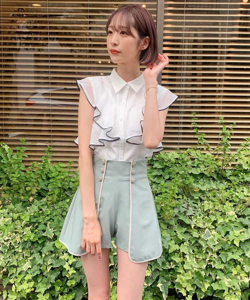 TITTY&CO.（ティティーアンドコー）の「ラッフルバイカラーレースブラウス（シャツ/ブラウス・レディース・オフホワイト/グレー/ネイビー・FREE）」の5枚目の写真