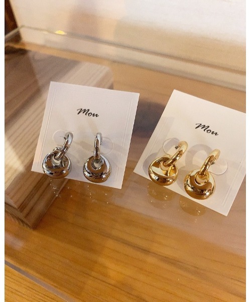 mou（モウ）の「Cカーブスィングピアス（ピアス（両耳用）・レディース・シルバー/ゴールド・FREE）」の10枚目の写真