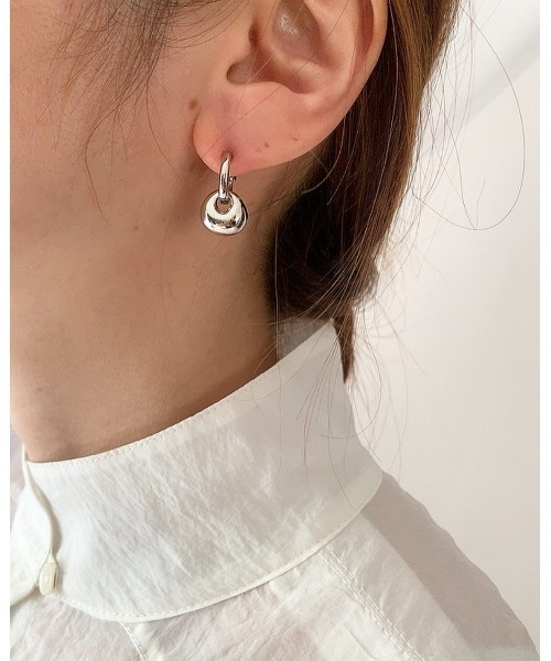 mou（モウ）の「Cカーブスィングピアス（ピアス（両耳用）・レディース・シルバー/ゴールド・FREE）」の14枚目の写真