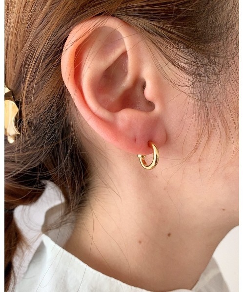 mou（モウ）の「Cカーブスィングピアス（ピアス（両耳用）・レディース・シルバー/ゴールド・FREE）」の13枚目の写真