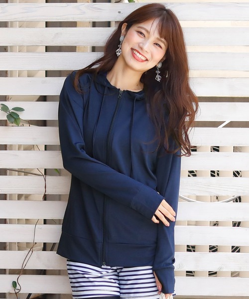 ElegChic(エレグシック)の「ベーシックラッシュガード(パーカー・レディース・ネイビー/オフホワイト/イエロー/ミント/モカ/ピンクベージュ/グレー/ブラック・M/XL/X-LARGE/MEDIUM)」の9枚目の写真