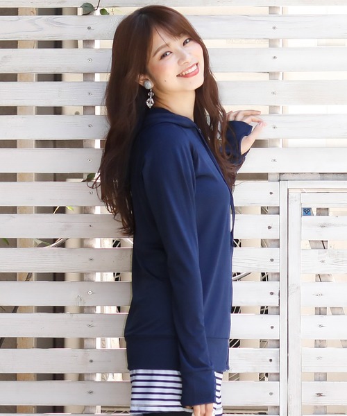 ElegChic(エレグシック)の「ベーシックラッシュガード(パーカー・レディース・ネイビー/オフホワイト/イエロー/ミント/モカ/ピンクベージュ/グレー/ブラック・M/XL/X-LARGE/MEDIUM)」の10枚目の写真