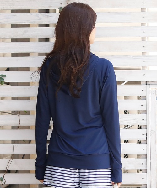 ElegChic(エレグシック)の「ベーシックラッシュガード(パーカー・レディース・ネイビー/オフホワイト/イエロー/ミント/モカ/ピンクベージュ/グレー/ブラック・M/XL/X-LARGE/MEDIUM)」の11枚目の写真