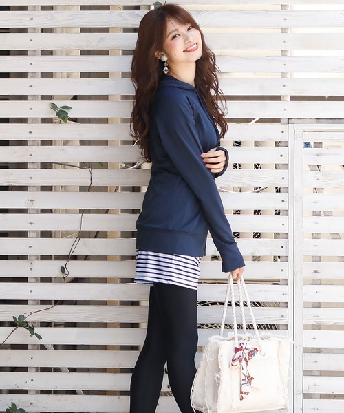 ElegChic(エレグシック)の「ベーシックラッシュガード(パーカー・レディース・ネイビー/オフホワイト/イエロー/ミント/モカ/ピンクベージュ/グレー/ブラック・M/XL/X-LARGE/MEDIUM)」の13枚目の写真
