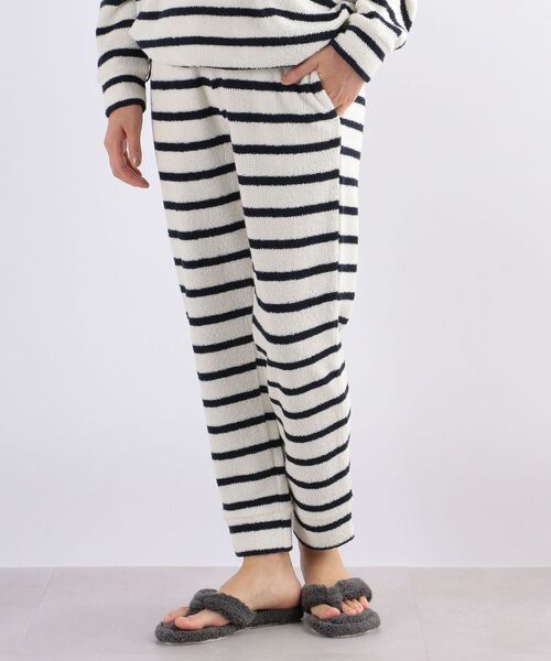 SHIPS any（シップス エニィ）の「SHIPS any & cozy: リラックスウェア パイル イージーパンツ <WOMEN>（その他パンツ・レディース・ホワイト/オフホワイト/ネイビー・ONE SIZE）」の13枚目の写真