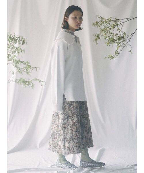 merry jenny（メリージェニー）の「ルーズルーズフリルカラーニット（ニット/セーター・レディース・ブラック/ブラウン/オフホワイト・FREE）」の10枚目の写真