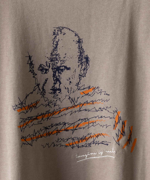 ABAHOUSE（アバハウス）の「ルーズサイズ スケッチ アート Tシャツ（Tシャツ/カットソー・メンズ・ホワイト系その他/グレイッシュベージュ/ホワイト/ブラック・48/46/44）」の5枚目の写真