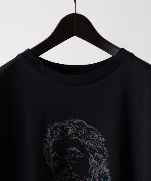 ABAHOUSE（アバハウス）の「ルーズサイズ スケッチ アート Tシャツ（Tシャツ/カットソー・メンズ・ホワイト系その他/グレイッシュベージュ/ホワイト/ブラック・48/46/44）」の8枚目の写真