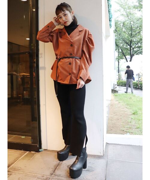 MURUA（ムルーア）の「【ONLINE限定】リブフィットフレアパンツ（スウェットパンツ・レディース・アイボリー/グレー/ブラック・FREE）」の8枚目の写真