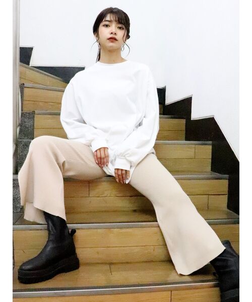 MURUA（ムルーア）の「【ONLINE限定】リブフィットフレアパンツ（スウェットパンツ・レディース・アイボリー/グレー/ブラック・FREE）」の9枚目の写真