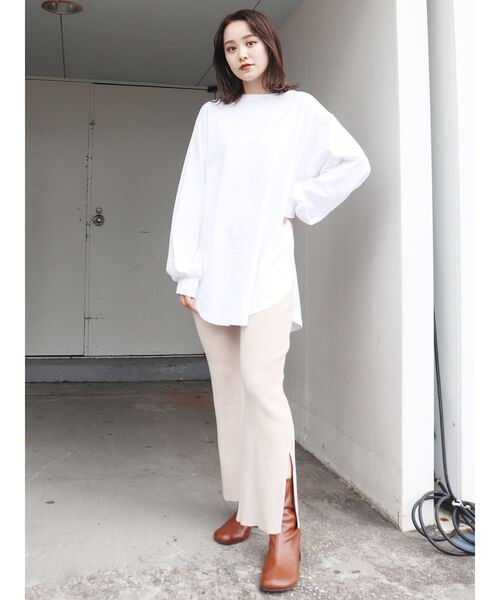 MURUA（ムルーア）の「【ONLINE限定】リブフィットフレアパンツ（スウェットパンツ・レディース・アイボリー/グレー/ブラック・FREE）」の10枚目の写真