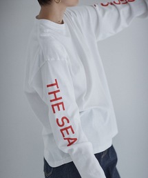 GRAPHIC L/S TEE (ACROSS THE SEA)