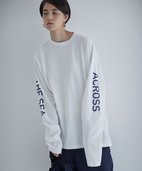 SEA（シー）の「GRAPHIC L/S TEE (ACROSS THE SEA)（Tシャツ/カットソー・レディース・グリーン/ブルー/レッド・1/2/3）」の3枚目の写真