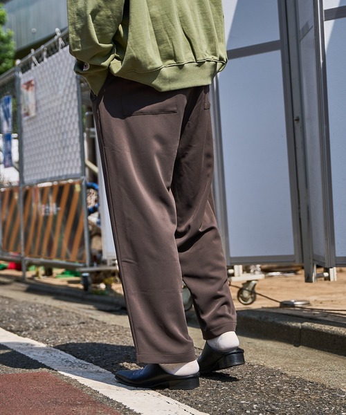 PUBLUX（パブリュクス）の「【PUBLUX/パブリュクス】サテンイージーワイドスラックスパンツ（スラックス・メンズ・ブラウン/ブラック・マルチサイズ）」の5枚目の写真
