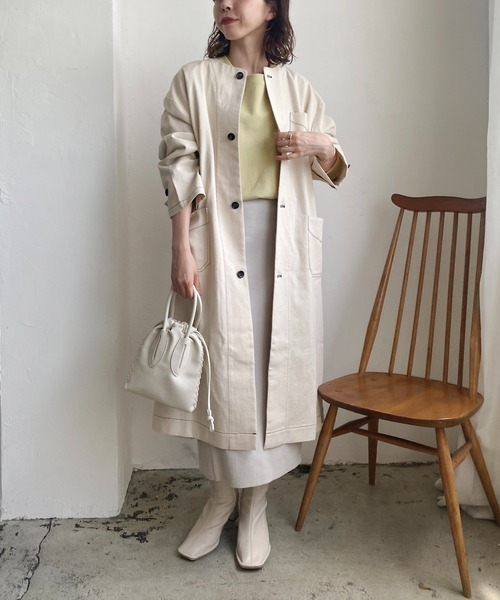 CAPRICIEUX LE'MAGE(カプリシューレマージュ)の「ステッチノーカラーコート(ノーカラーコート・レディース・オフホワイト/ブラック・FREE)」の2枚目の写真