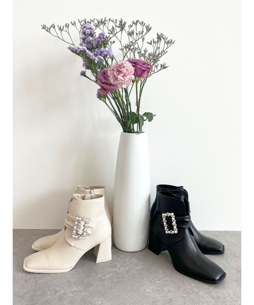 Honey Salon（ハニーサロン）の「パールバックルショートブーツ（ブーツ・レディース・ライトベージュ/ブラック・SMALL/MEDIUM/LARGE）」の14枚目の写真