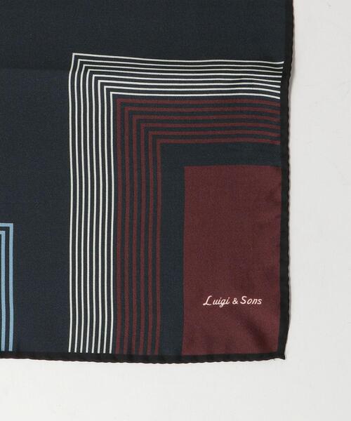 green label relaxing（グリーンレーベルリラクシング）の「＜LUIGI&SONS（ルイージ＆サンズ）＞シルク ジオメトリック ポケットチーフ（ハンカチ/ハンドタオル・メンズ・ブラック/ネイビー・FREE）」の5枚目の写真