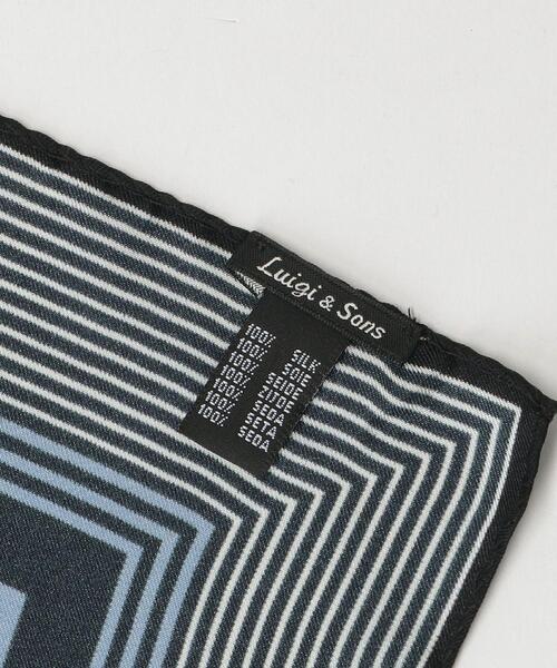 green label relaxing（グリーンレーベルリラクシング）の「＜LUIGI&SONS（ルイージ＆サンズ）＞シルク ジオメトリック ポケットチーフ（ハンカチ/ハンドタオル・メンズ・ブラック/ネイビー・FREE）」の3枚目の写真