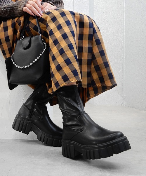 minia（ミニア）の「トラックソールソックスブーツ / 厚底ブーツ（ブーツ・レディース・ブラック/アイボリー/カーキ・24.0cm/24.5cm/23.0cm/23.5cm）」の13枚目の写真