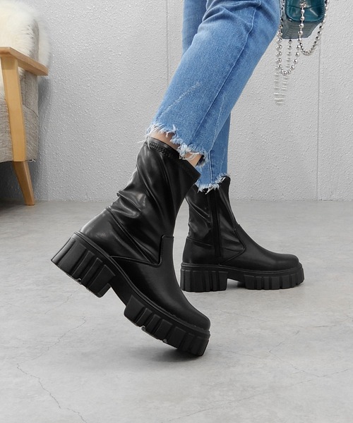 minia（ミニア）の「トラックソールソックスブーツ / 厚底ブーツ（ブーツ・レディース・ブラック/アイボリー/カーキ・24.0cm/24.5cm/23.0cm/23.5cm）」の15枚目の写真