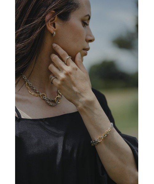 mou(モウ)の「【Na.moda】Surge glossy color ring(リング・レディース・シルバー/ゴールド・FREE)」の4枚目の写真